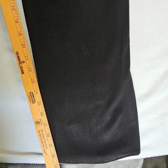 Exclusively Misook pull on pants - Picture 2 of 7